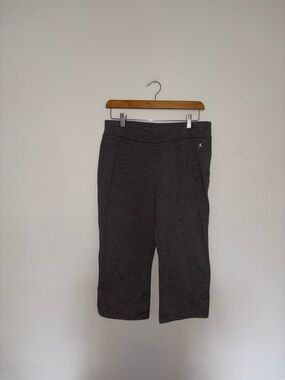 Danskin ~ Grey Cropped Pants